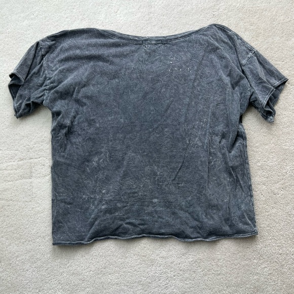 American Flag Distressed Slightly Cropped T-Shirt - Picture 2 of 2